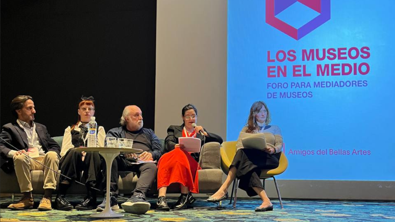 Carla Chinsky en la jornada Los museos en el medio, en el Museo Nacional de Bellas Artes
